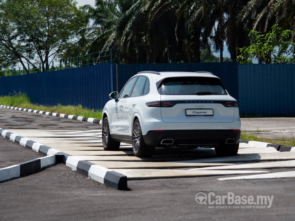 Porsche Cayenne 9Y0 (2022) Exterior