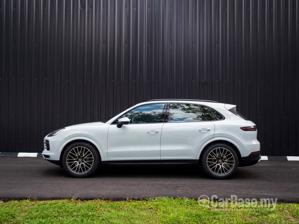 Porsche Cayenne 9Y0 (2022) Exterior