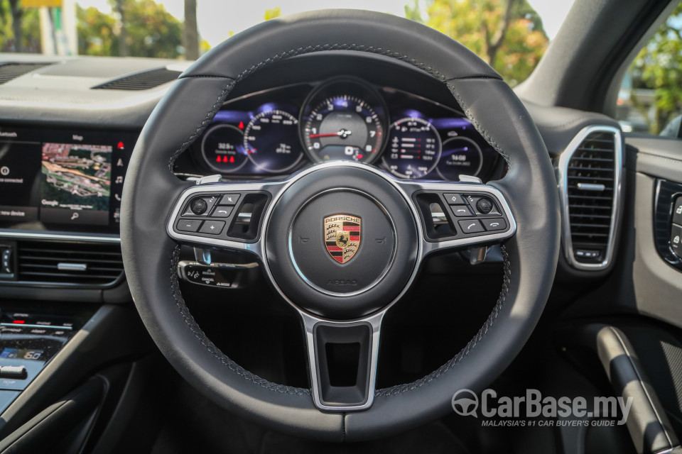 Porsche Cayenne 9Y0 (2022) Interior