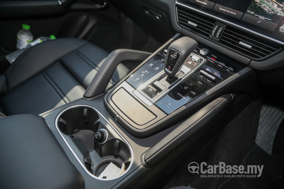 Porsche Cayenne 9Y0 (2022) Interior