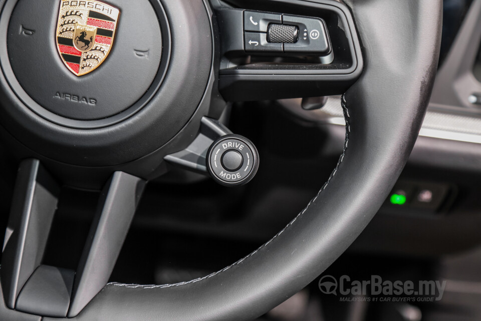 Porsche Cayenne 9Y0 Faceift (2023) Interior