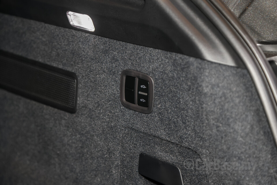 Porsche Cayenne 9Y0 Faceift (2023) Interior