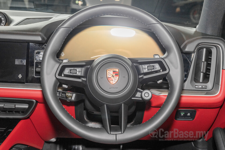 Porsche Cayenne 9Y0 Faceift (2023) Interior