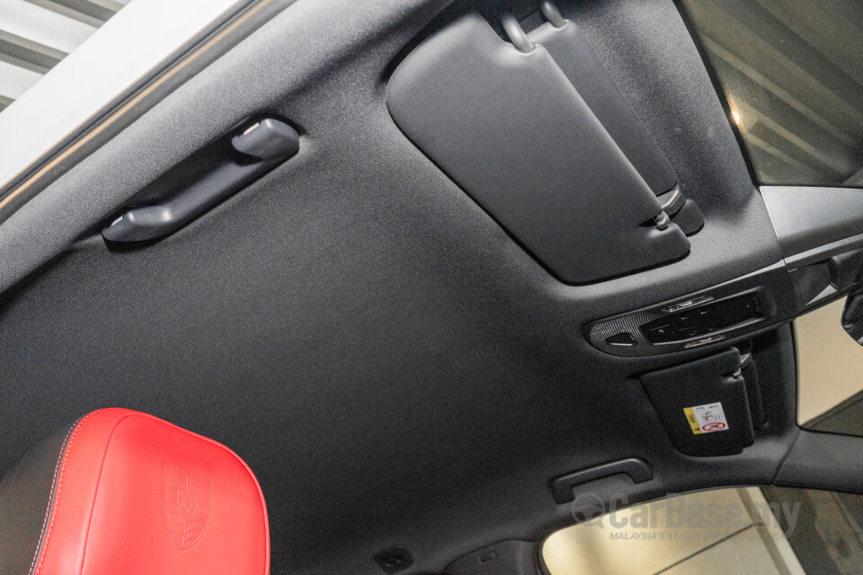 Porsche Cayenne 9Y0 Faceift (2023) Interior