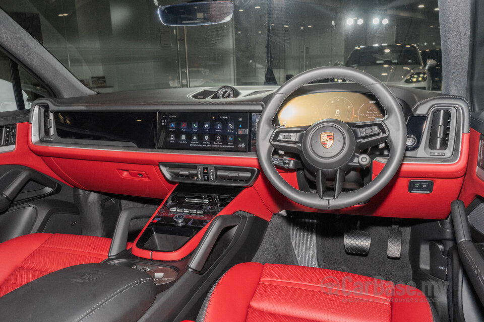 Porsche Cayenne 9Y0 Faceift (2023) Interior