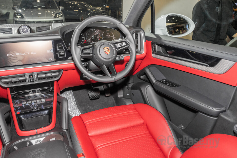 Porsche Cayenne 9Y0 Faceift (2023) Interior