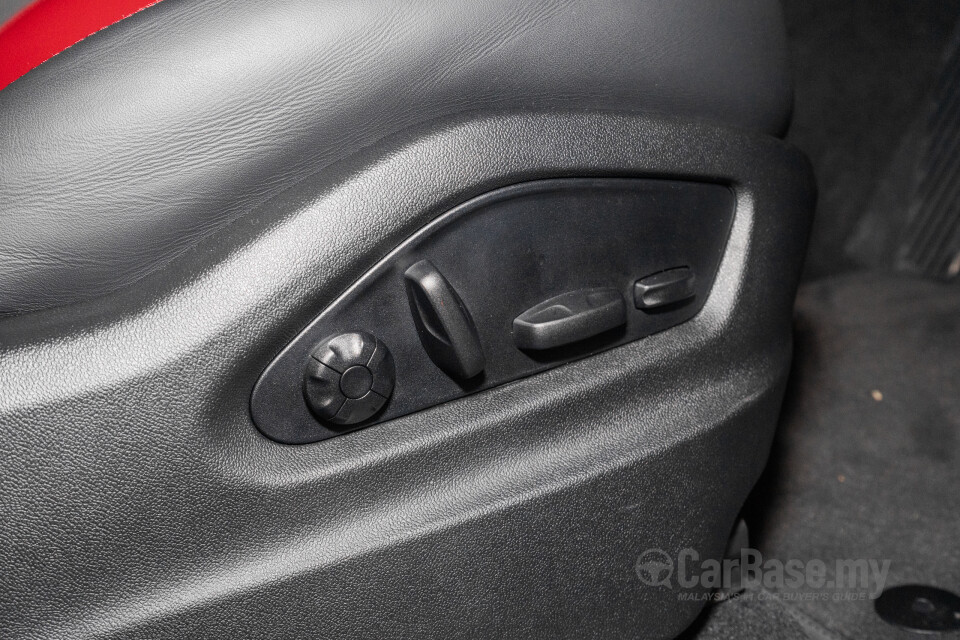 Porsche Cayenne 9Y0 Faceift (2023) Interior