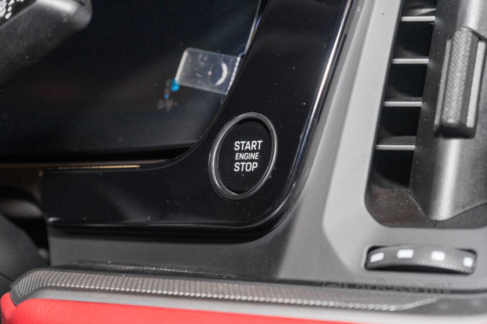 Porsche Cayenne 9Y0 Faceift (2023) Interior