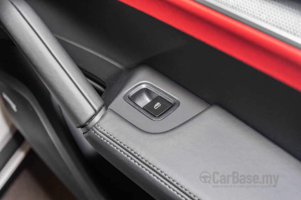 Porsche Cayenne 9Y0 Faceift (2023) Interior