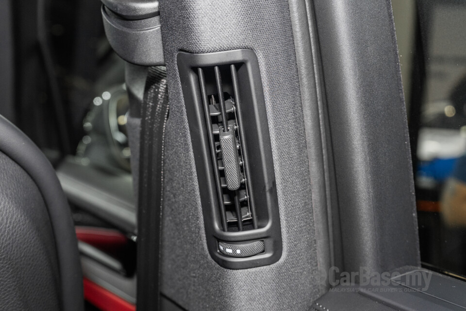 Porsche Cayenne 9Y0 Faceift (2023) Interior