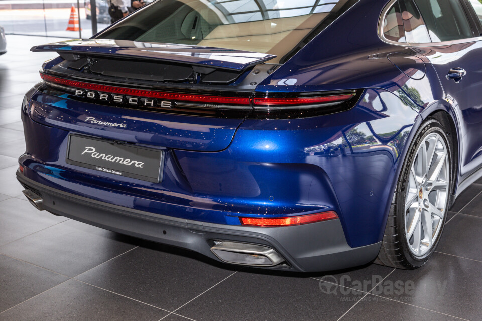 Porsche Panamera 972 (2024) Exterior
