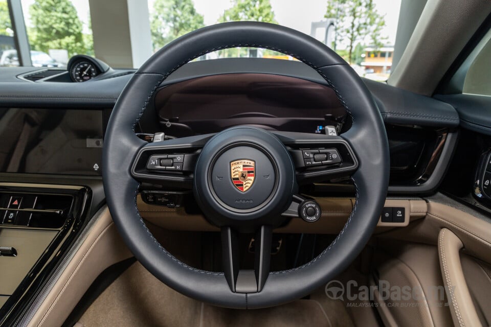 Porsche Panamera 972 (2024) Interior