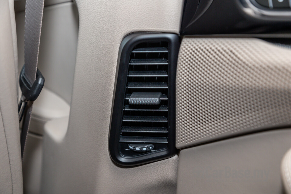 Porsche Panamera 972 (2024) Interior