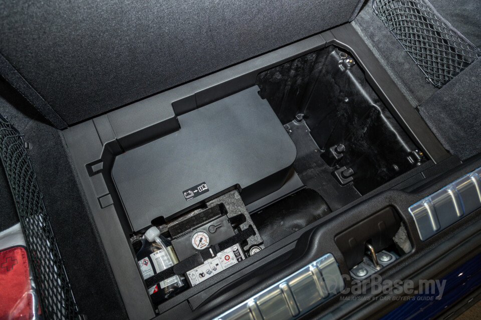 Porsche Panamera 972 (2024) Interior