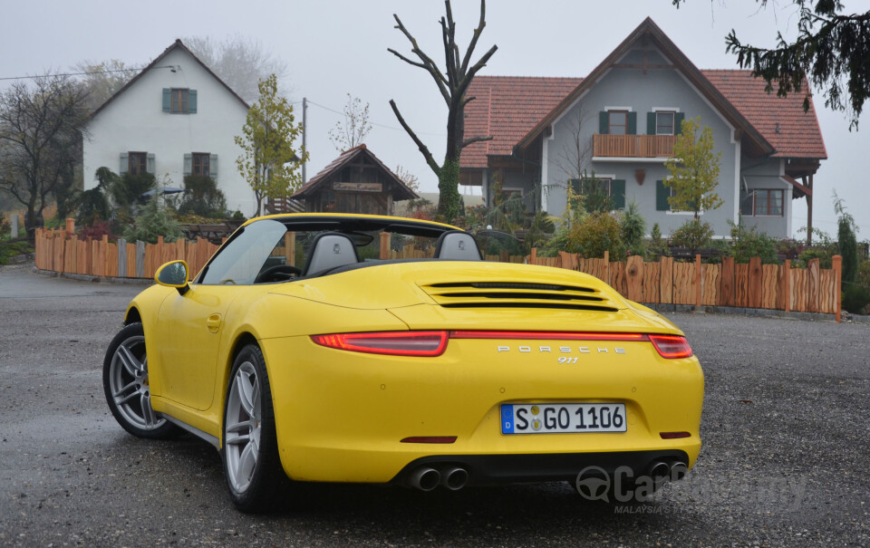 Porsche 911 Cabriolet 991 (2013) Exterior