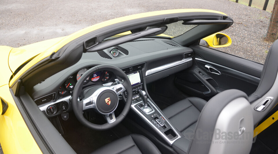Porsche 911 Cabriolet 991 (2013) Interior