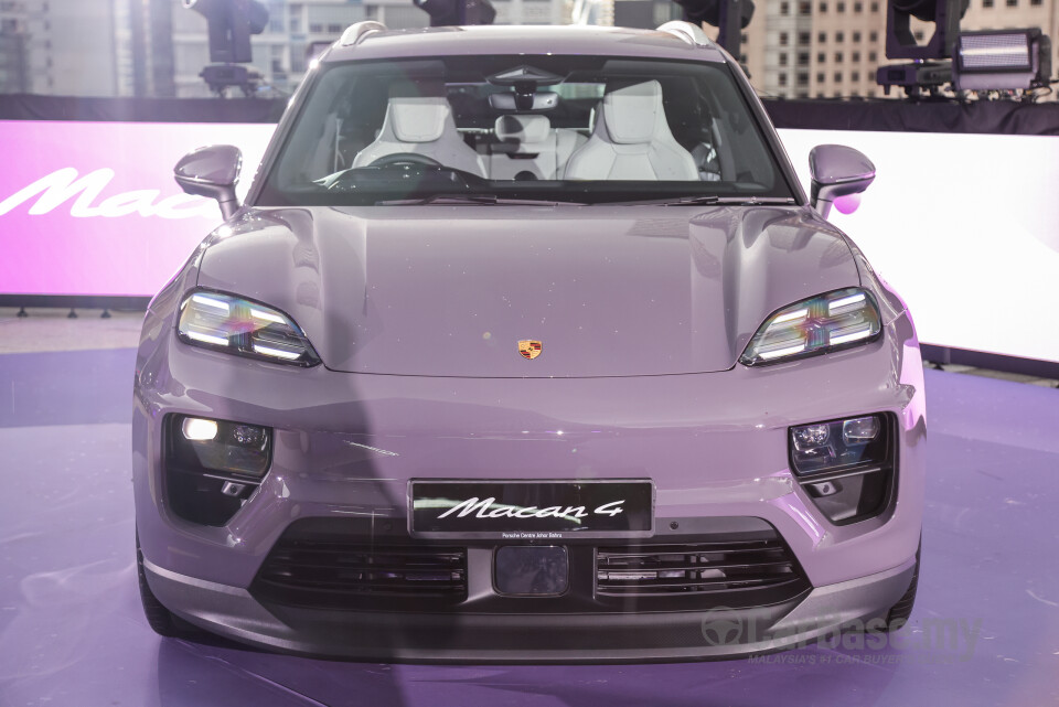Porsche Macan Electric Mk1 (2024) Exterior