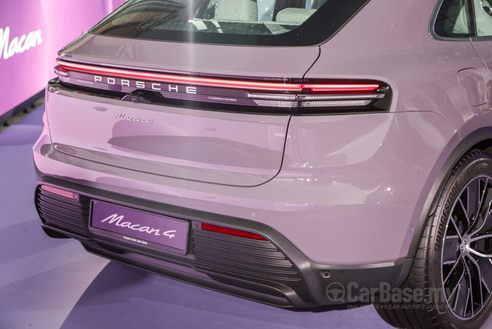 Porsche Macan Electric Mk1 (2024) Exterior