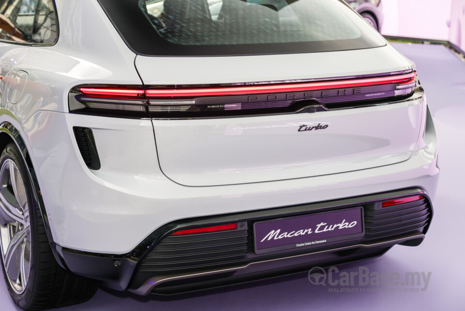 Porsche Macan Electric Mk1 (2024) Exterior