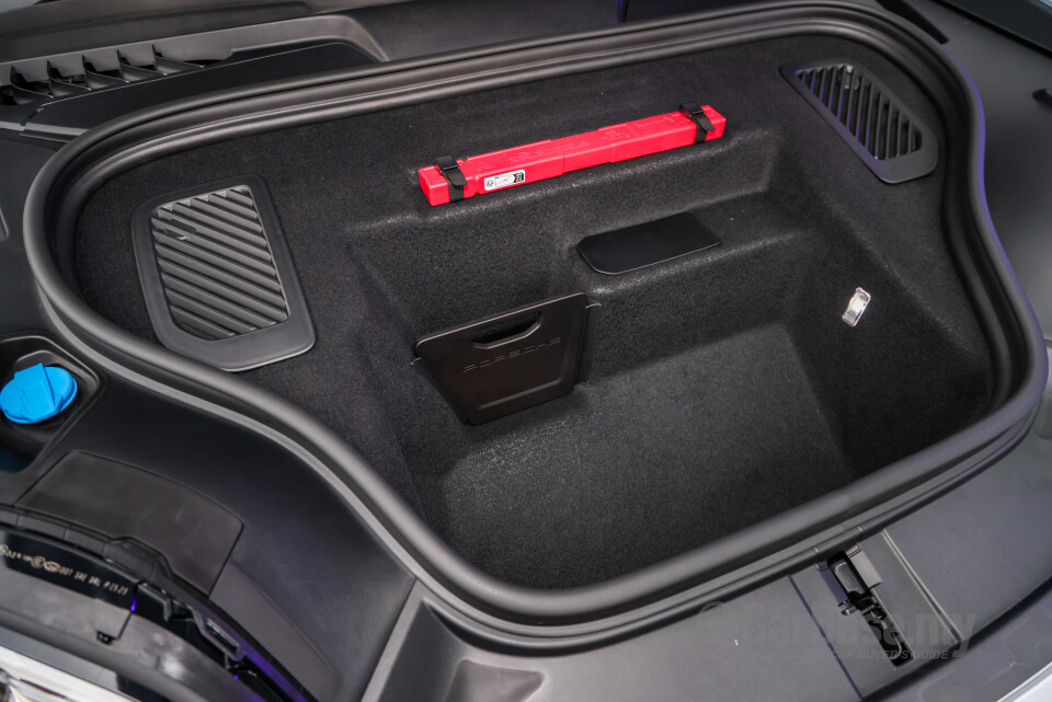 Porsche Macan Electric Mk1 (2024) Exterior