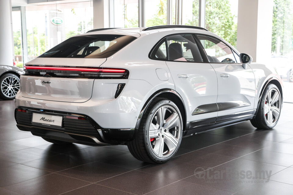 Porsche Macan Electric Mk1 (2024) Exterior