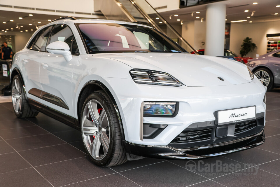 Porsche Macan Electric Mk1 (2024) Exterior