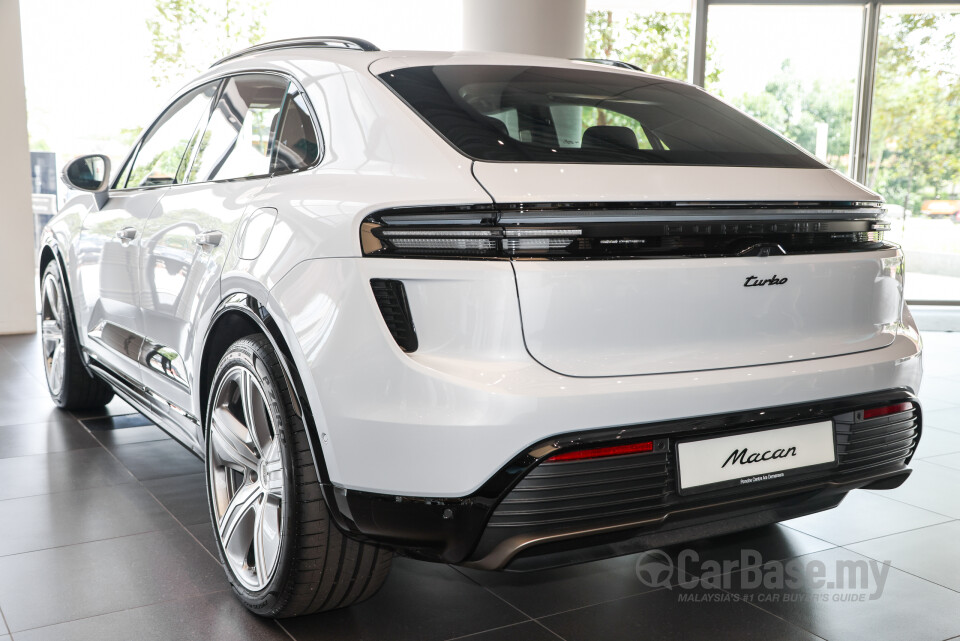 Porsche Macan Electric Mk1 (2024) Exterior