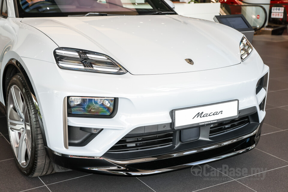 Porsche Macan Electric Mk1 (2024) Exterior