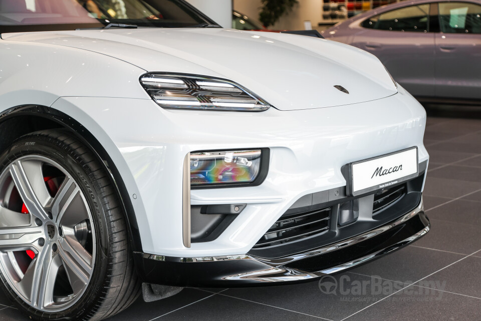 Porsche Macan Electric Mk1 (2024) Exterior