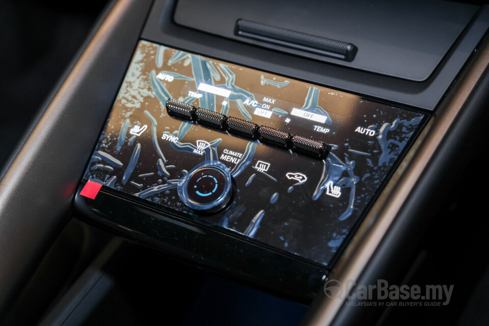 Porsche Macan Electric Mk1 (2024) Interior