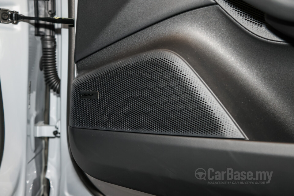 Porsche Macan Electric Mk1 (2024) Interior