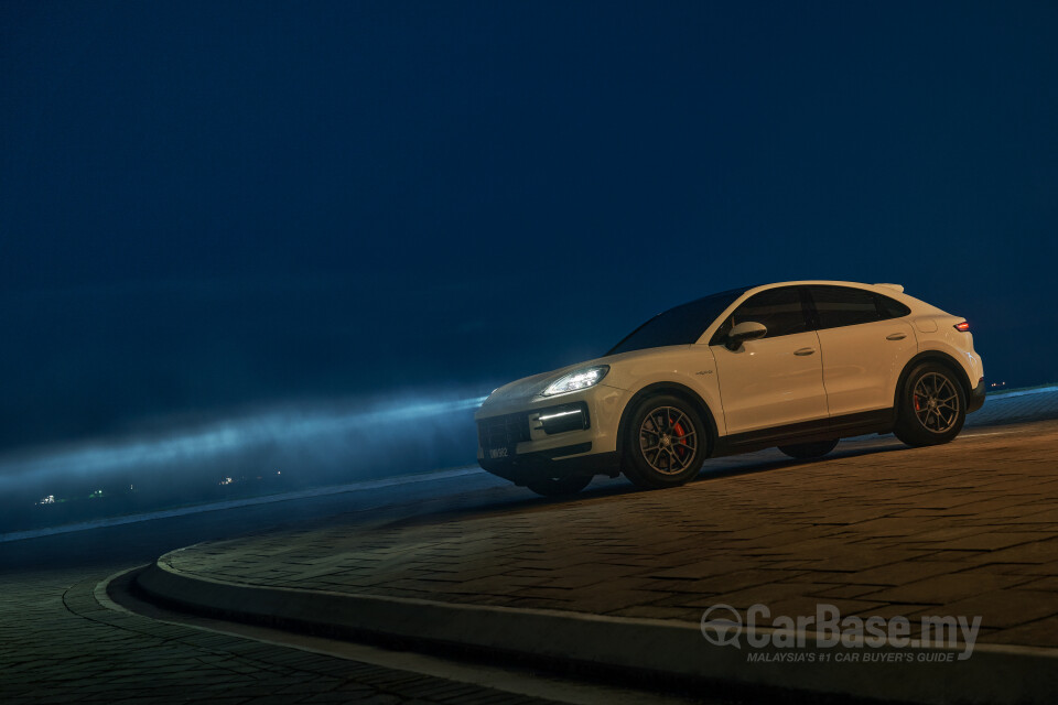 Porsche Cayenne Coupe 9YB (2025) Exterior