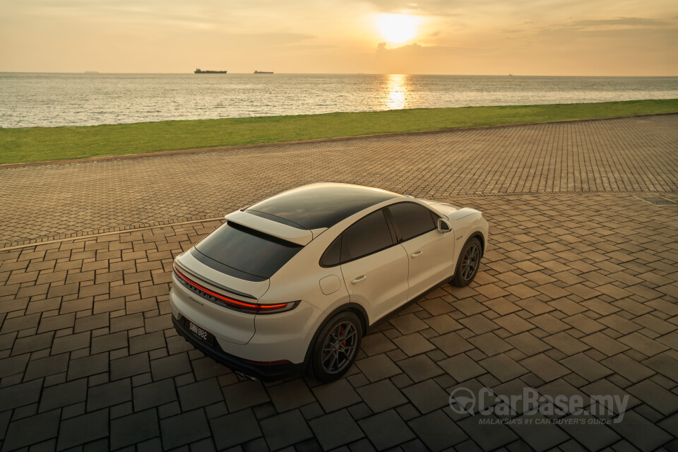 Porsche Cayenne Coupe 9YB (2025) Exterior