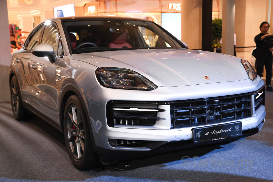 Porsche Cayenne Coupe 9YB (2025) Exterior