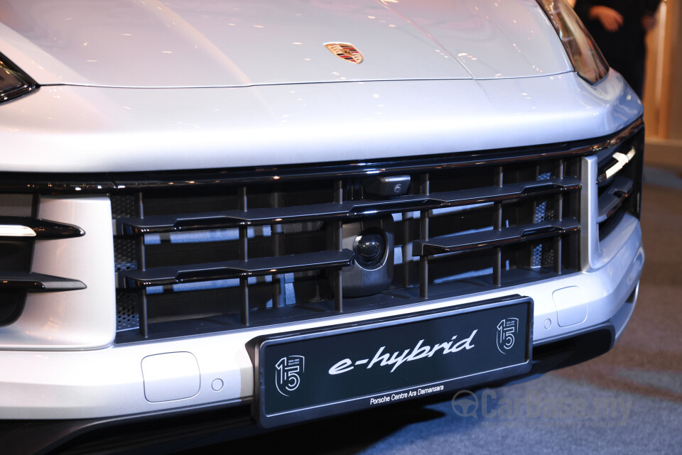 Porsche Cayenne Coupe 9YB (2025) Exterior