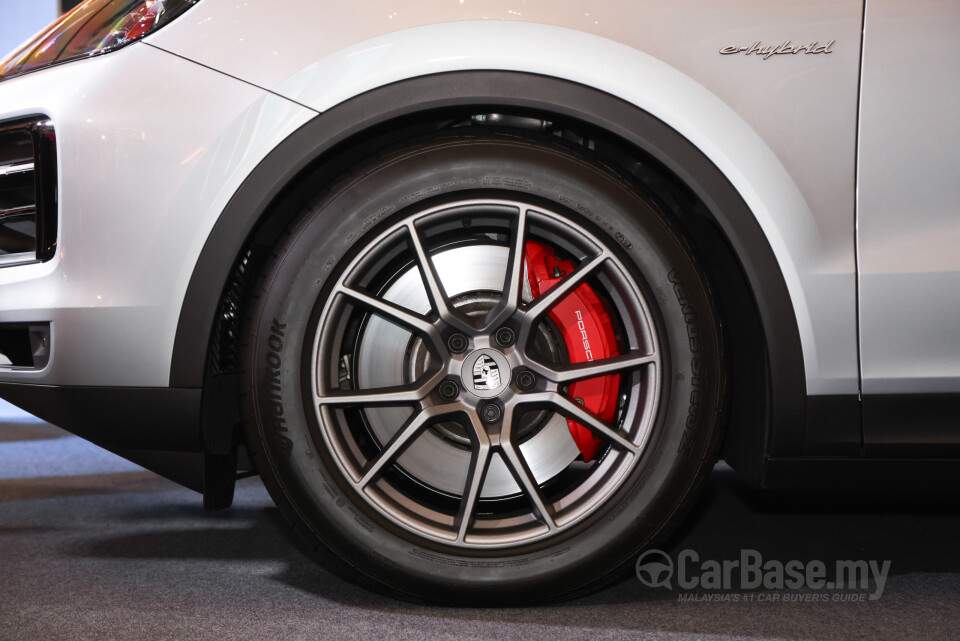 Porsche Cayenne Coupe 9YB (2025) Exterior