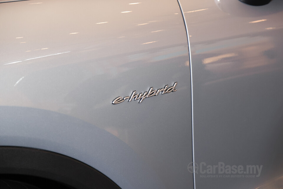 Porsche Cayenne Coupe 9YB (2025) Exterior