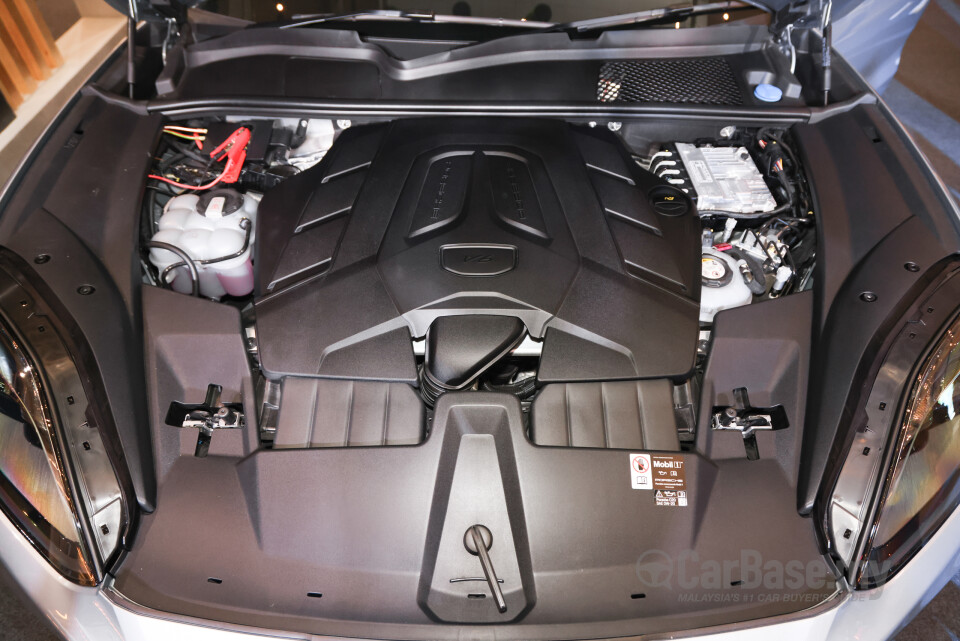 Porsche Cayenne Coupe 9YB (2025) Exterior