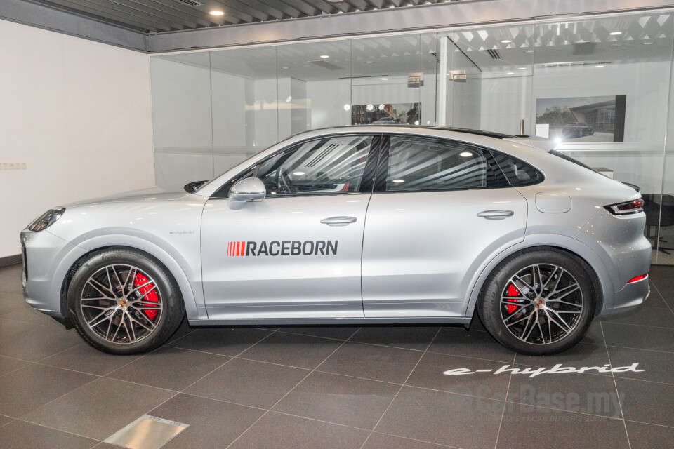 Porsche Cayenne Coupe 9YB (2025) Exterior