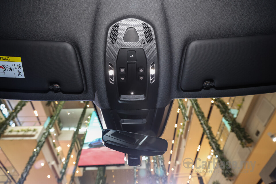 Porsche Cayenne Coupe 9YB (2025) Interior