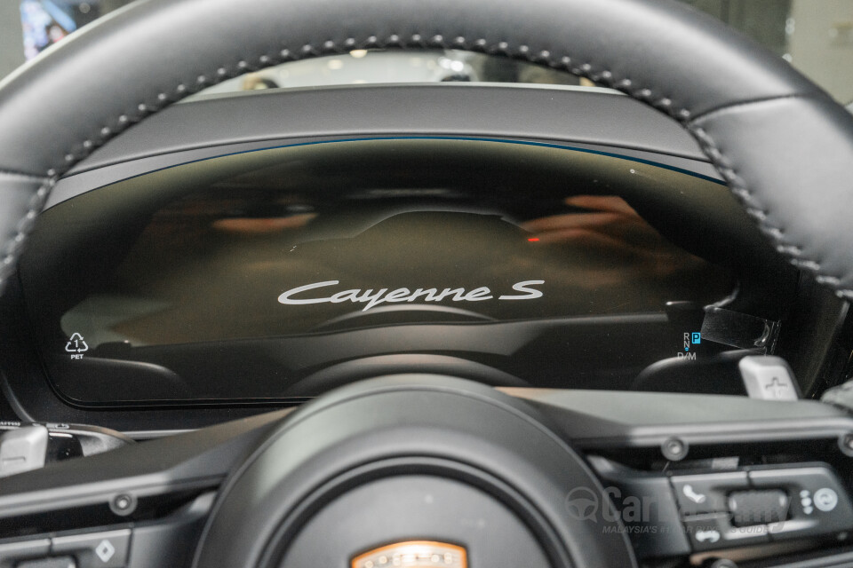 Porsche Cayenne Coupe 9YB (2025) Interior
