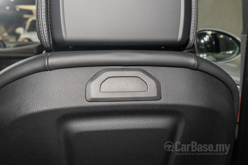 Porsche Cayenne Coupe 9YB (2025) Interior