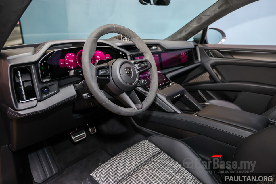 Porsche Cayenne Coupe Electric 9Y3 (2026) Interior
