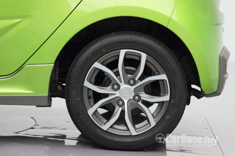 Proton Iriz P2-30A (2014) Exterior