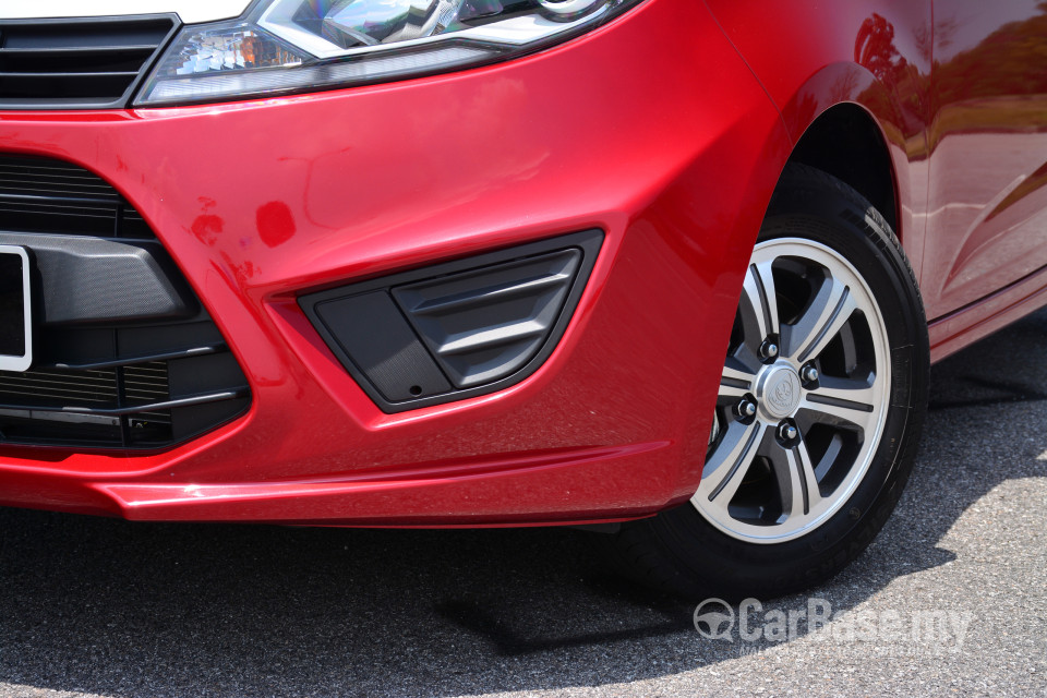 Proton Iriz P2-30A (2014) Exterior