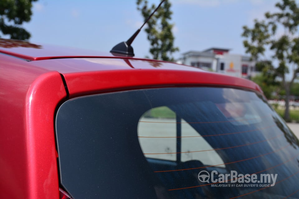Proton Iriz P2-30A (2014) Exterior