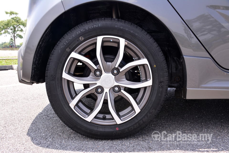 Proton Iriz P2-30A (2014) Exterior