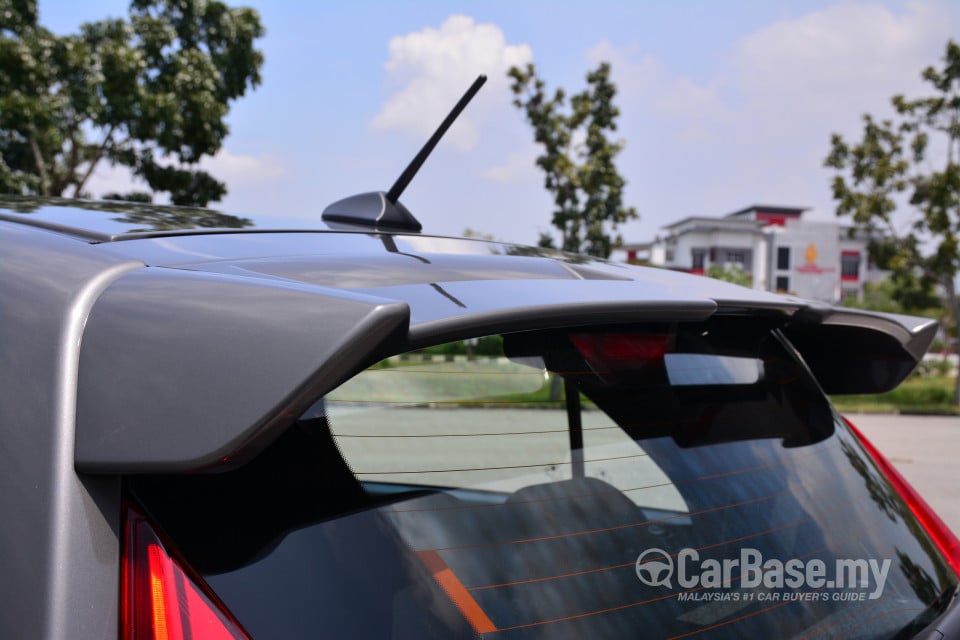 Proton Iriz P2-30A (2014) Exterior