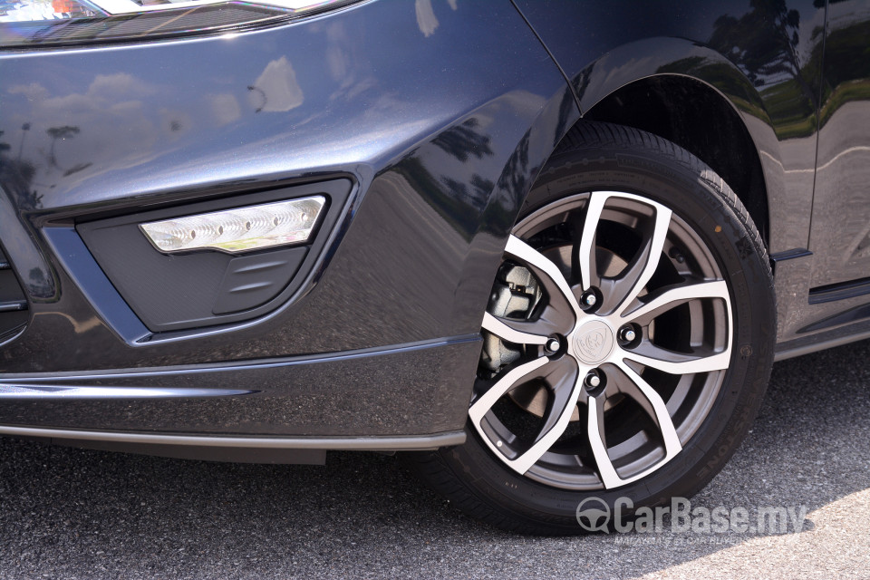 Proton Iriz P2-30A (2014) Exterior