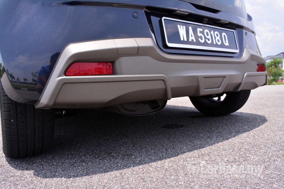 Proton Iriz P2-30A (2014) Exterior
